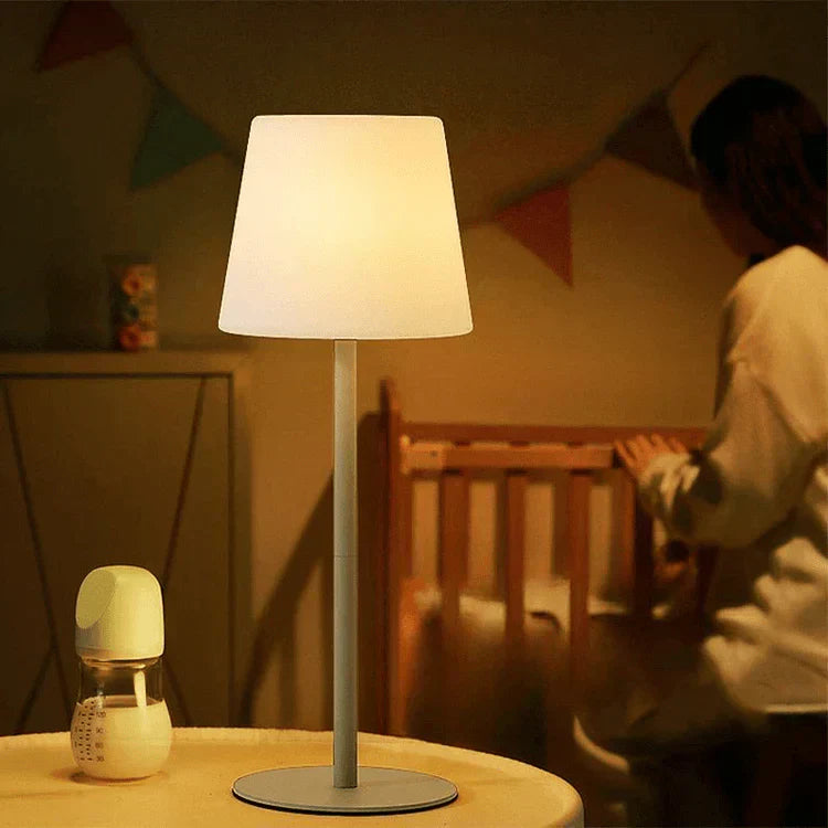 portable-modern-table-lamp-wit-3-p27du6